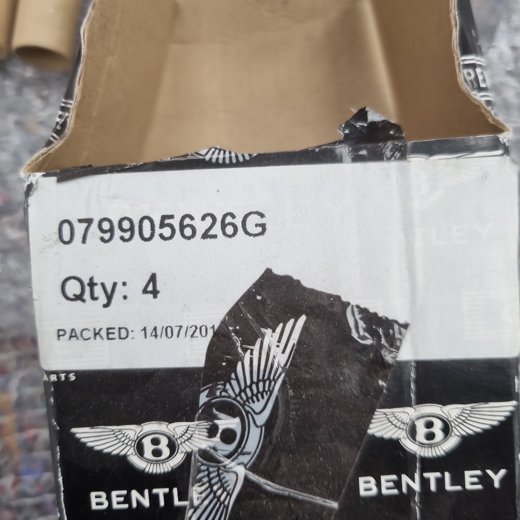 BENTLEY CONTINENTAL 2013 + GENUINE SET OF 4 SPARK PLUGS 079905626G