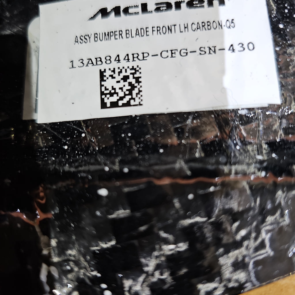 MCLAREN 600LT FRONT BUMPER BLADE CARBON - LH 13AB844RP