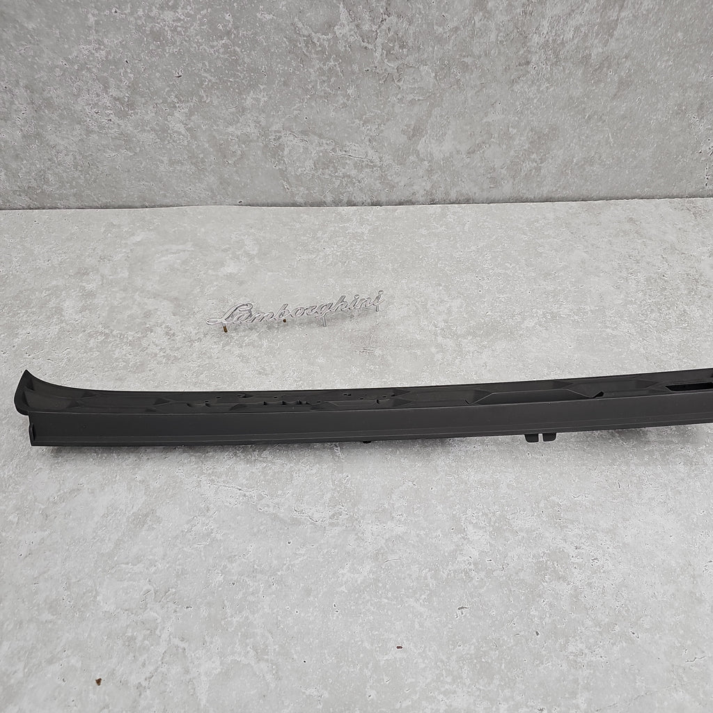 Lamborghini Huracan MOLDING,DASHBOARD PLANCIA SUP.  WITH LAMBORGHINI BADGE 4T2857226L