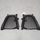 RANGE ROVER L494 SVR FRONT BUMPER GRILLS BLACK WITH CARBON SURROUNDS 2018+