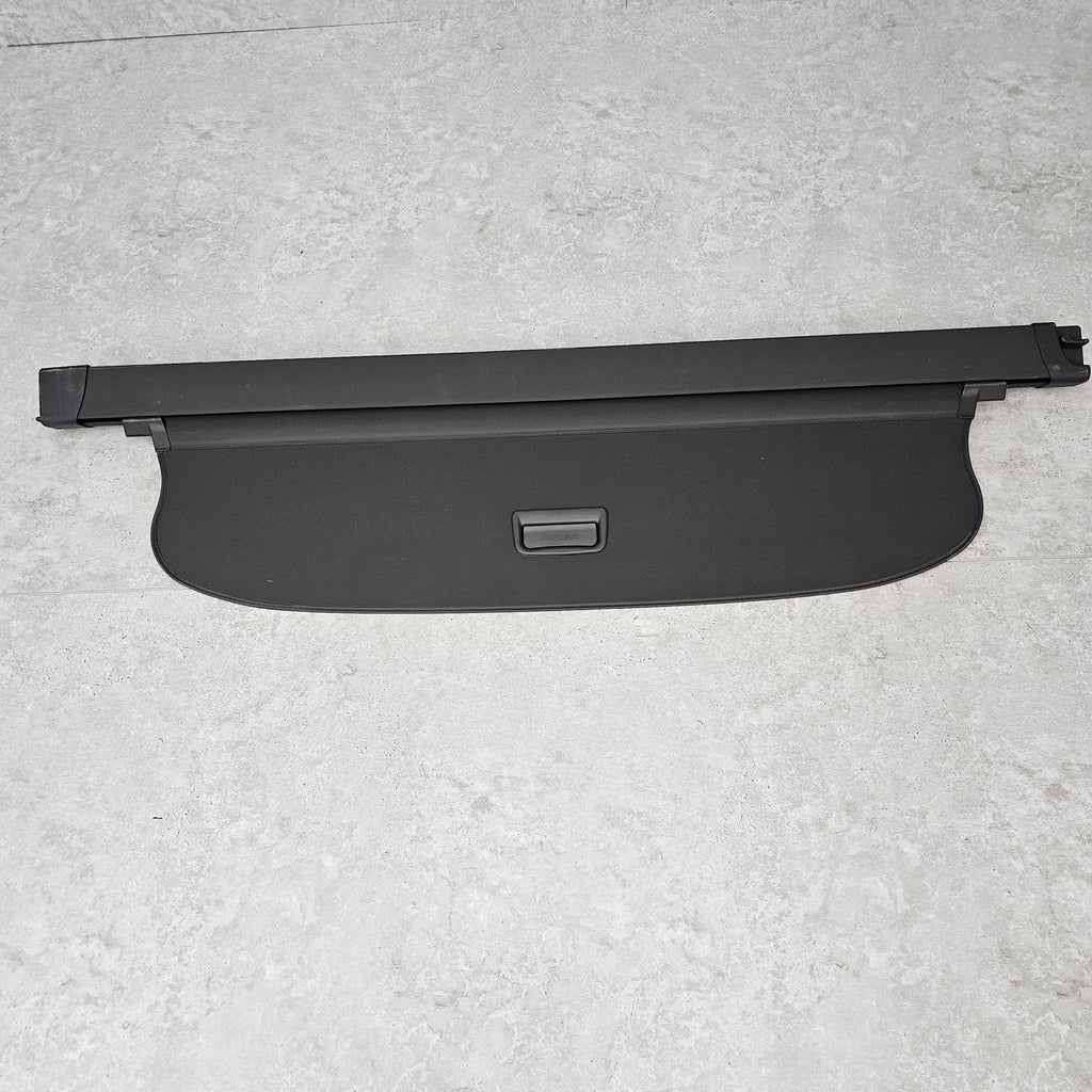 AUDI  LUGGAGE COMPARTMENT BLIND 4G9863553D 94H