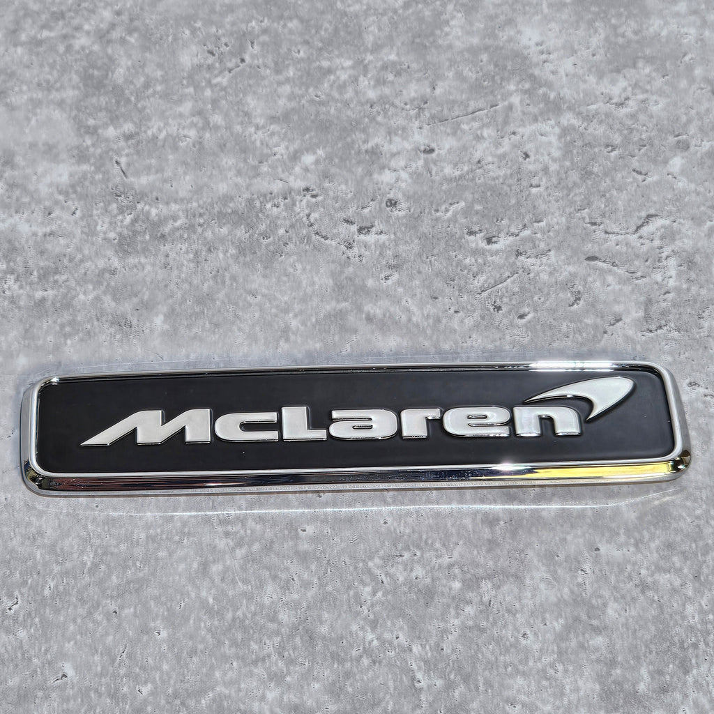 MCLAREN EMBLEM BONNET BADGE EMBLEM BLACK/SILVER