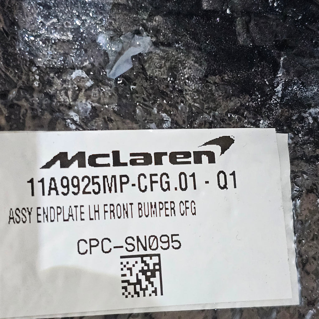 MCLAREN 675LT FRONT LEFT CARBON BUMPER CHEEK 11A9925MP