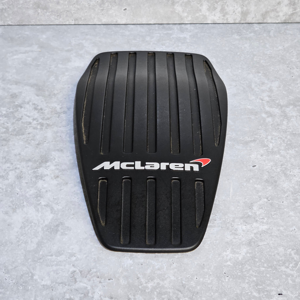 MCLAREN MP4 650S ENGINE CROWN COVER "MCLAREN" LOGO