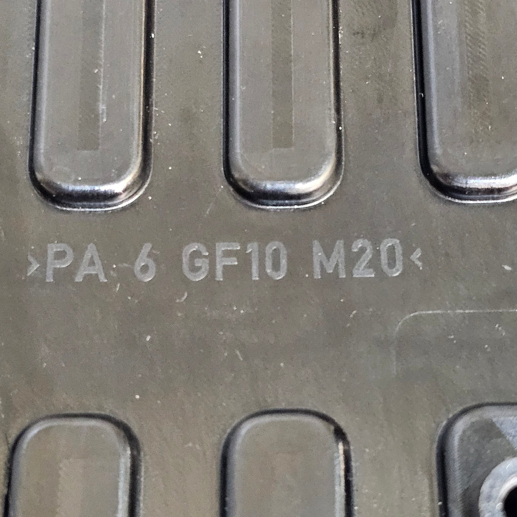 MCLAREN MP4 650S ENGINE CROWN COVER "MCLAREN" LOGO