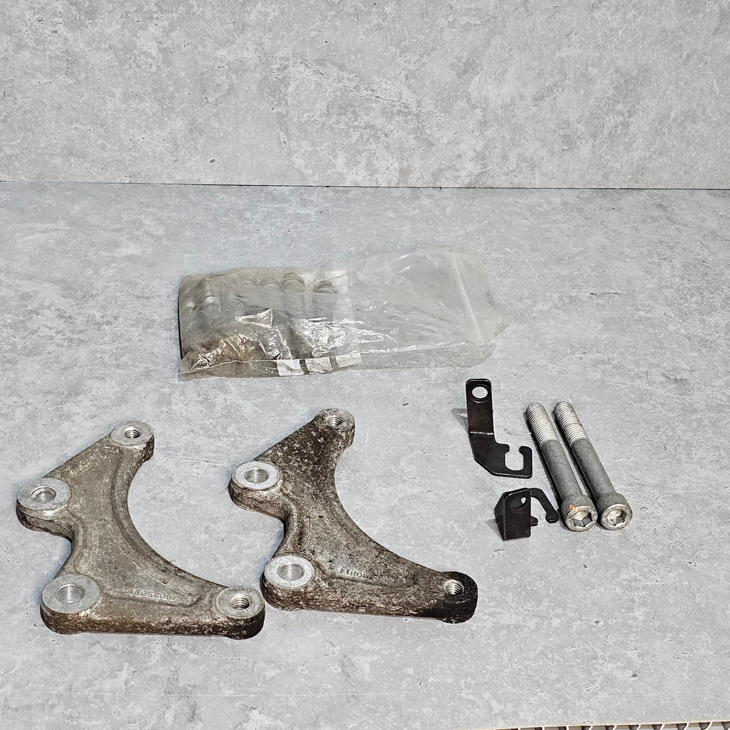 MCLAREN BRAKE ADAPTER BRACKET 11B0520CP