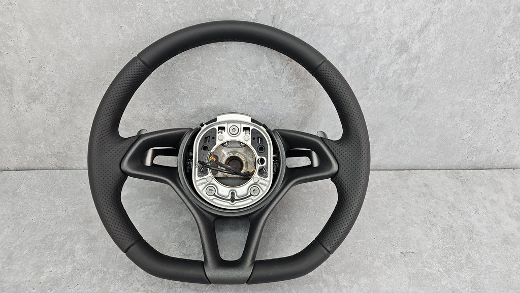 MCLAREN 570 PADDLE SHIFT STEERING WHEEL. BLACK LEATHER 13N1128CP-13015SW