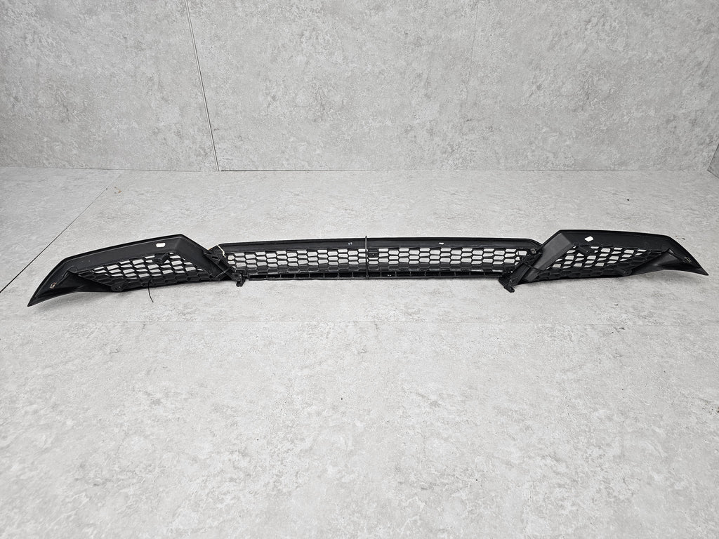 LAMBORGHINI HURACAN PERFORMANTE REAR UPPER GRILL SET 4T0807684A,  4T0807676,  4T0807675