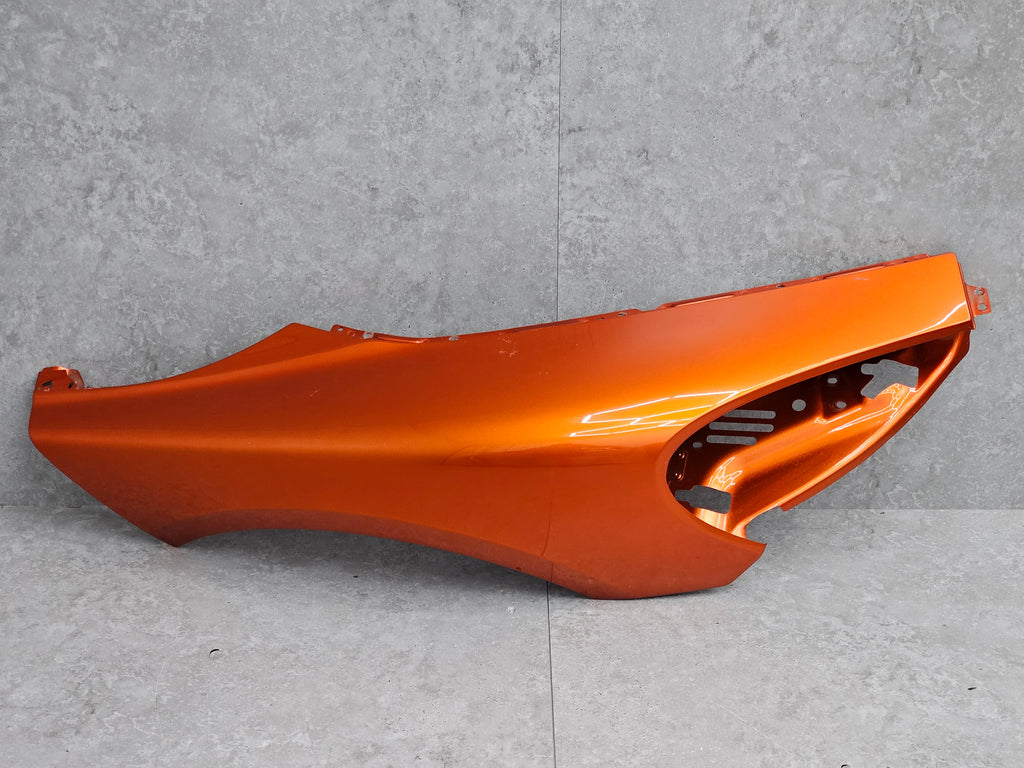 MCLAREN 570S/ 600LT FRONT RIGHT FENDER - 13A0983CP (VOLCANIC ORANGE)