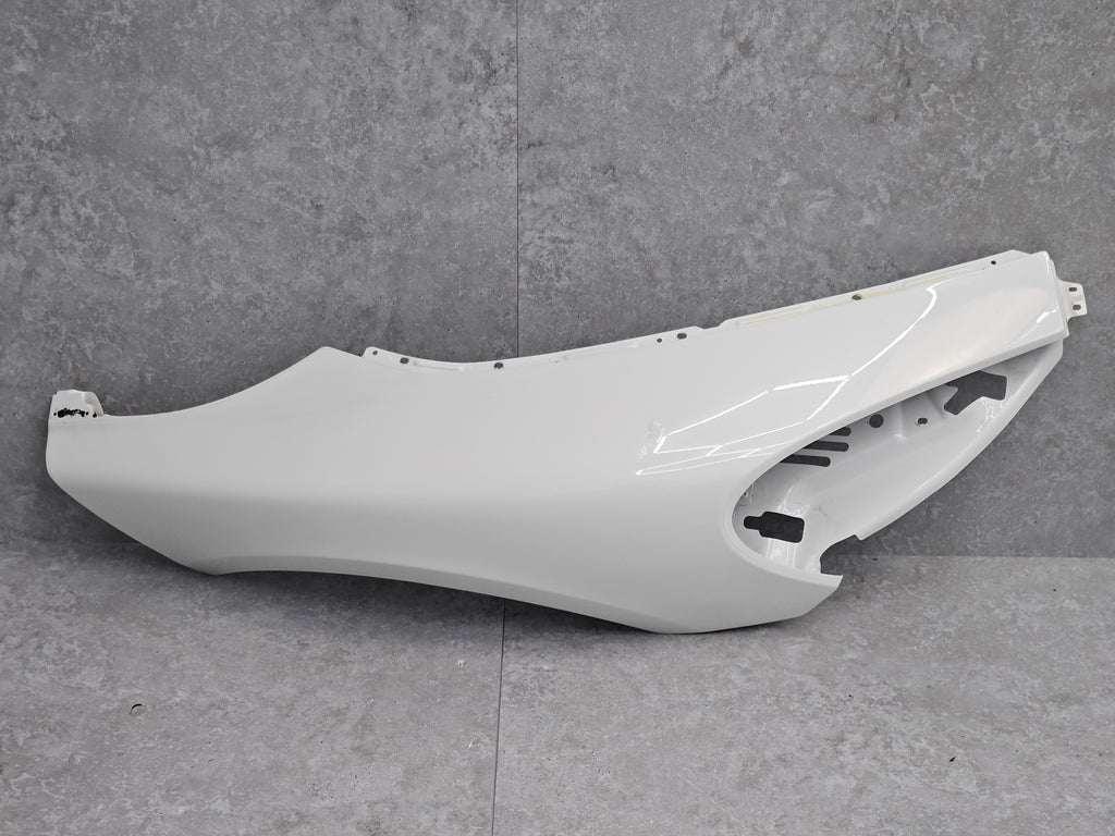 MCLAREN 570S/ 600LT FRONT RIGHT FENDER - 13A0983CP (WHITE)