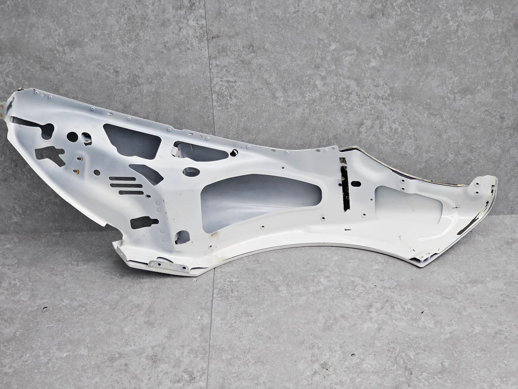 MCLAREN 570S/ 600LT FRONT RIGHT FENDER - 13A0983CP (WHITE)