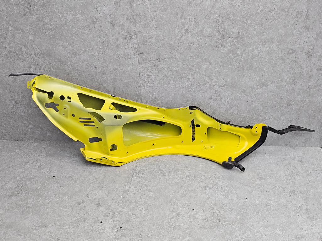 MCLAREN 570S/ 600LT FRONT RIGHT FENDER - 13A0985CP (YELLOW)