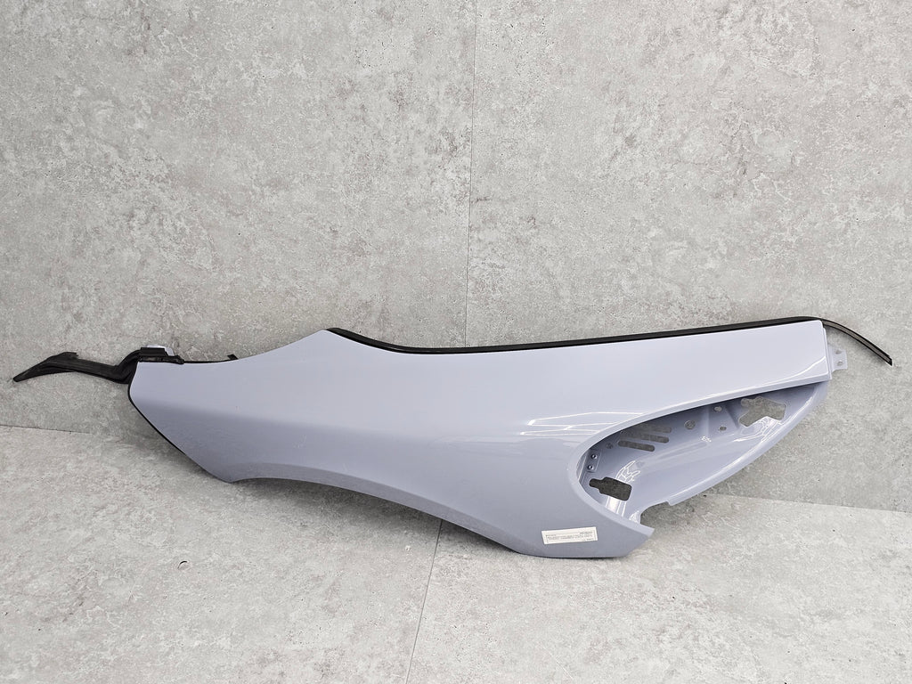 MCLAREN 570S/ 600LT FRONT RIGHT  FENDER - 13A0985CP (CIRUS GREY)