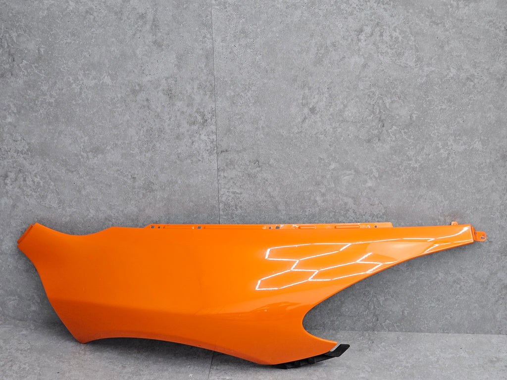 MCLAREN 650S FRONT RIGHT FENDER 11A6913CP - ORANGE