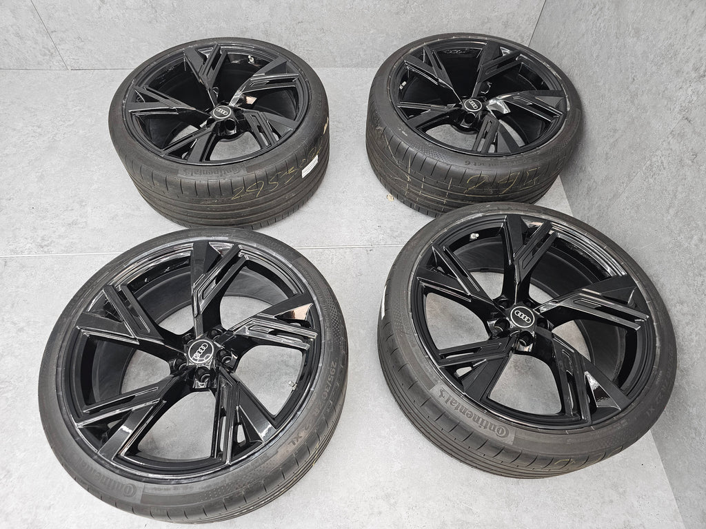 AUDI RS6 C8 22" WHEELS BLACK W/ TYRES