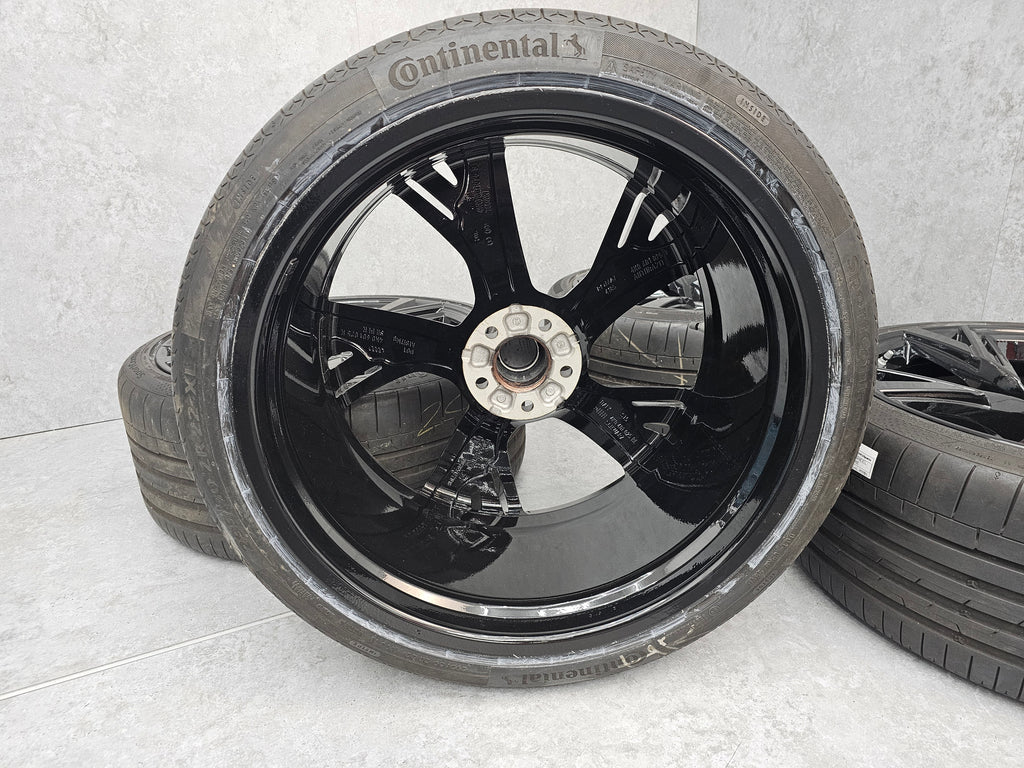 AUDI RS6 C8 22" WHEELS BLACK W/ TYRES