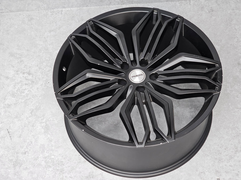 RIVIERA RV126 22" ALLOY WHEEL (BLACK)