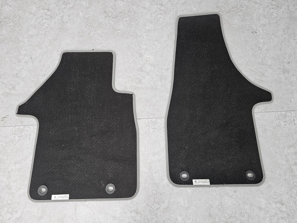 VW T5 T6 2003 - 2019 FRONT CARPET MAT SET GREY 7E6863713 / 7E6863714