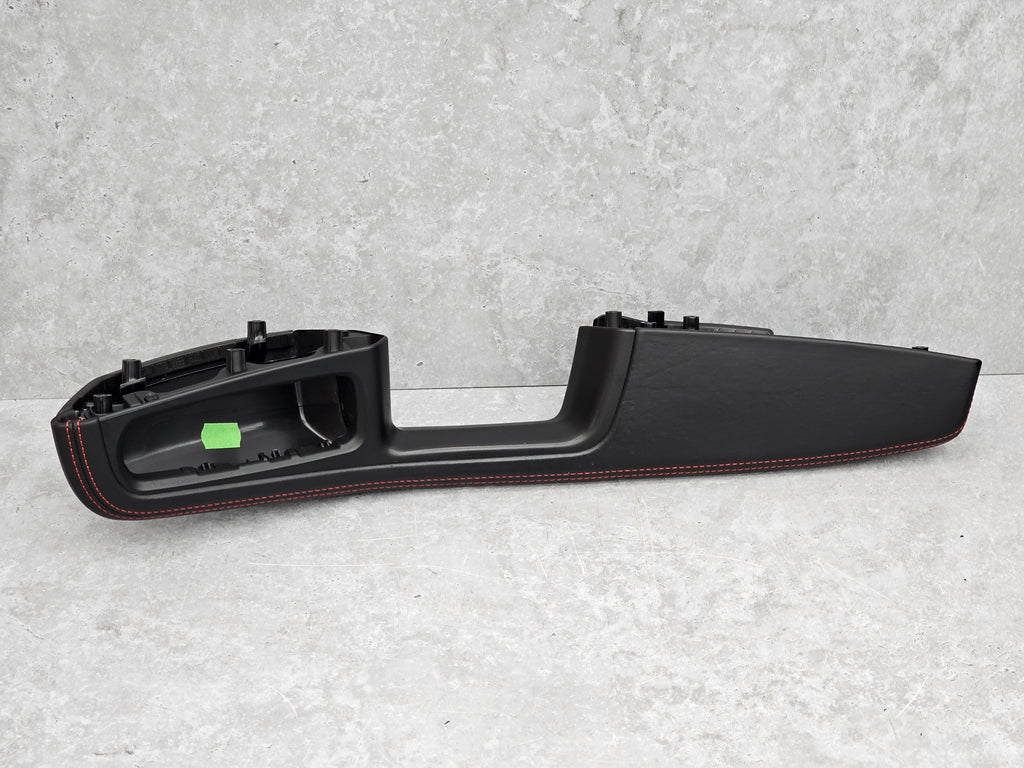 PORSCHE MACAN - FRONT RIGHT DOOR PANEL ARMREST 95B.867.174.D