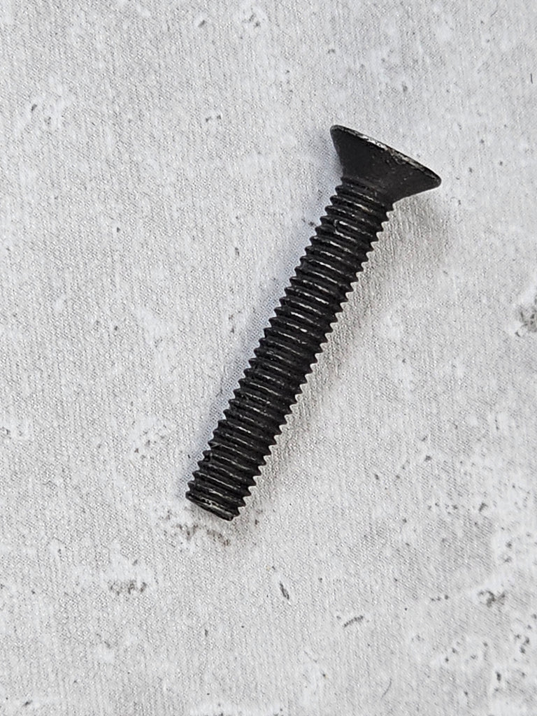 MCLAREN SCREW COUNTERSUNK 00RA315