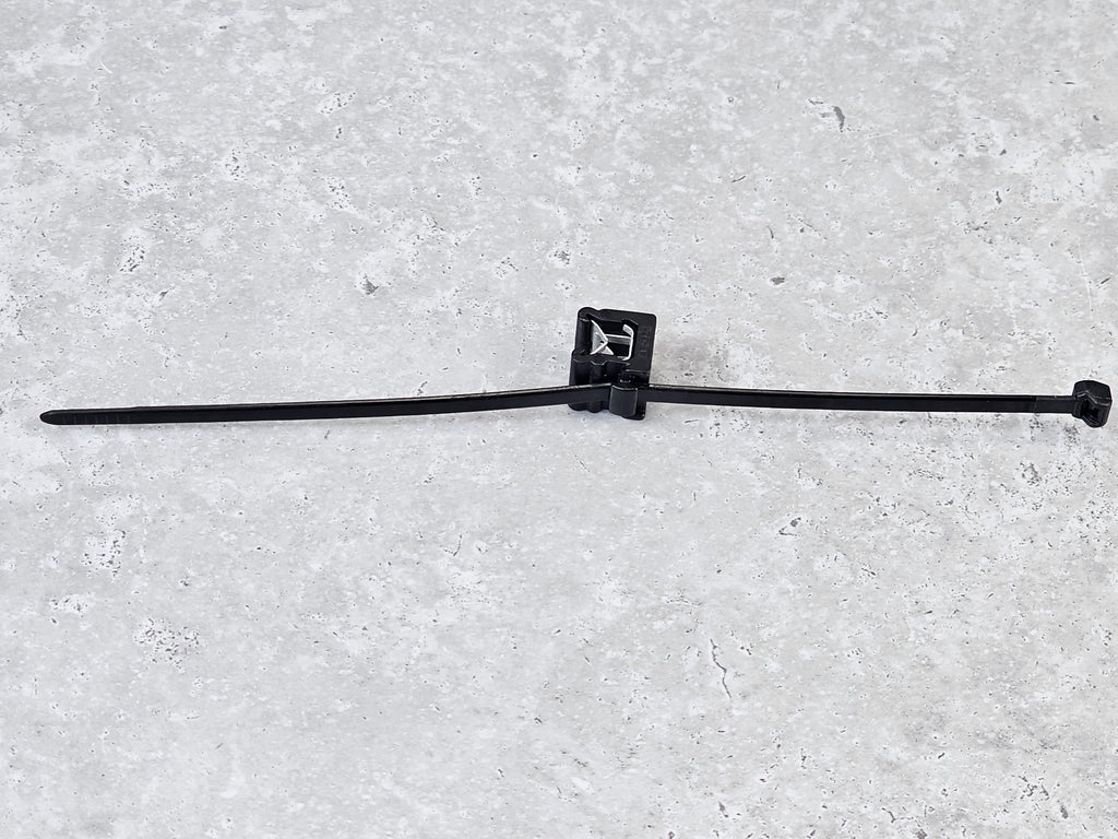 MCLAREN CABLE TIE CENTRE 00RG043