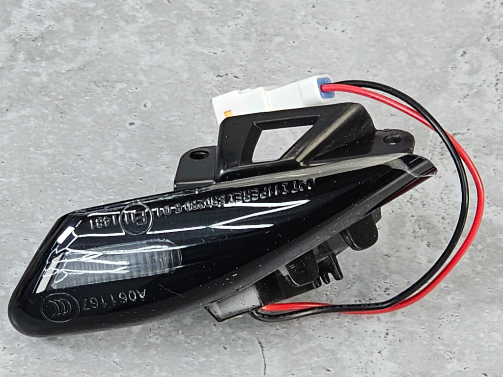 MCLAREN SIDE REPEATER 11A6480CP