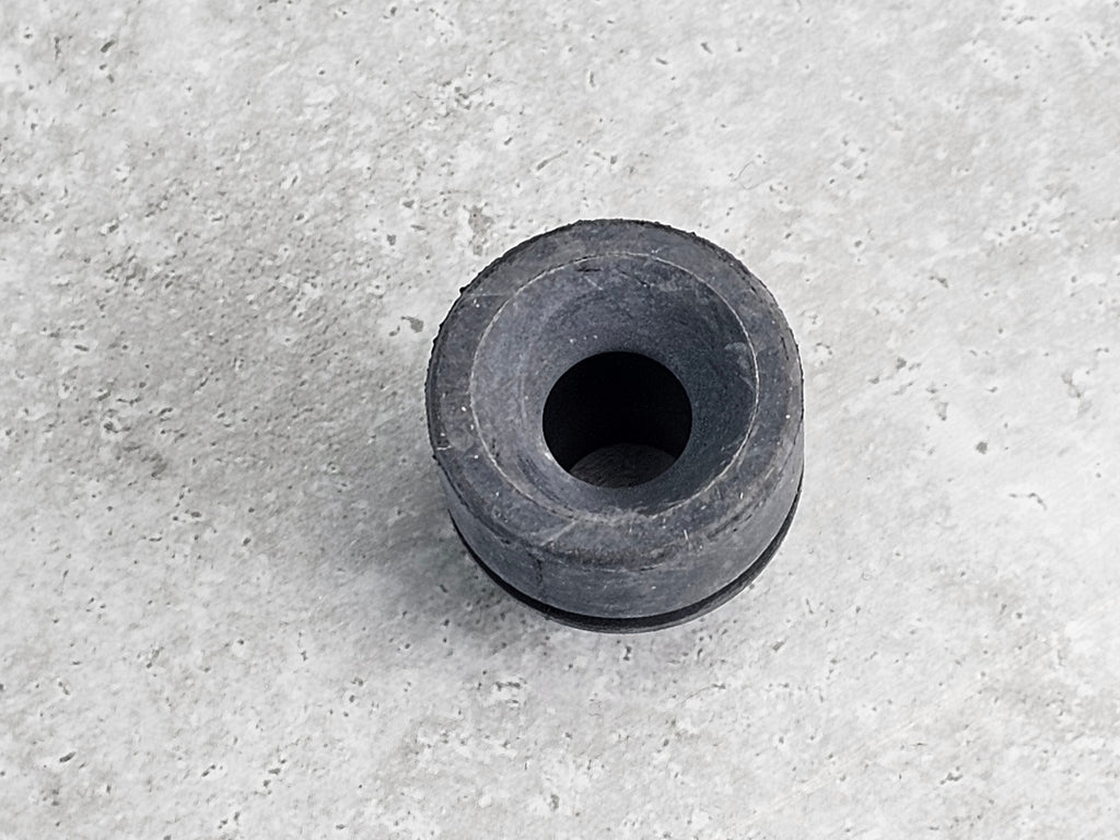 MCLAREN MOUNTING RUBBER 11C0045CP