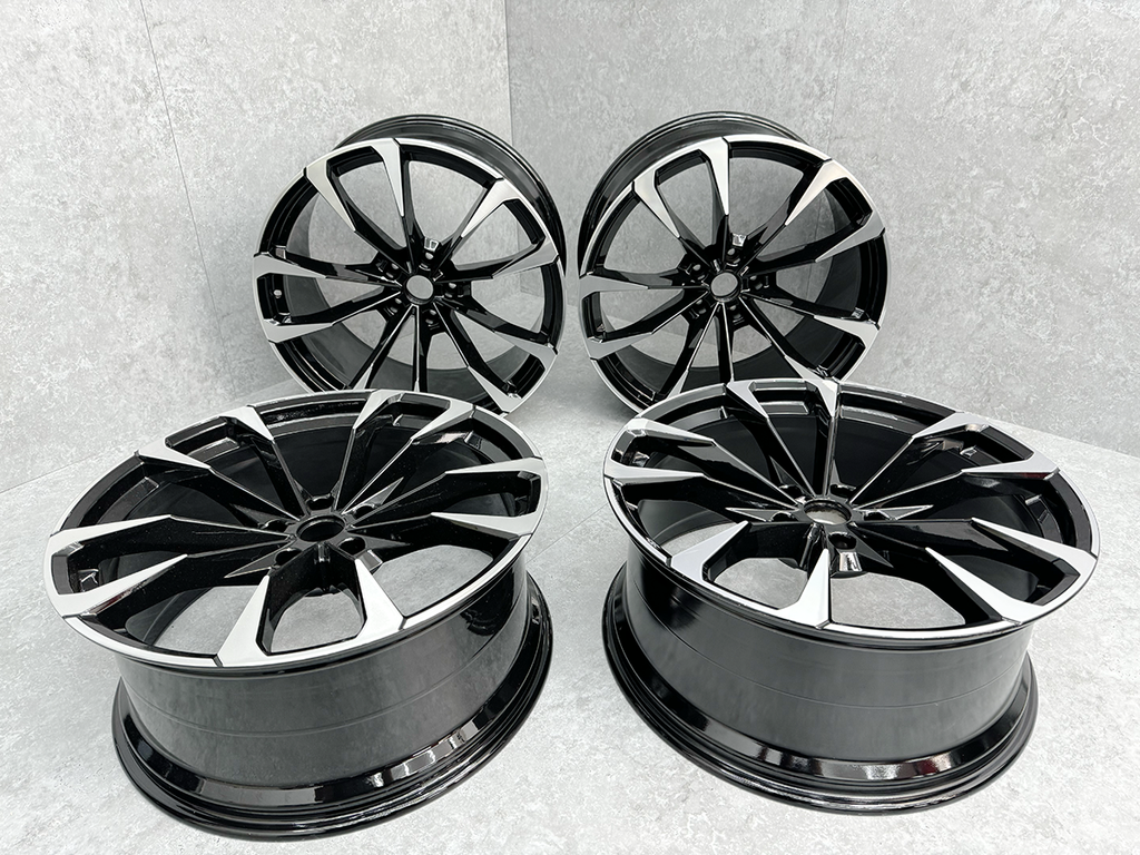 LAMBORGHINI URUS 23" TAIGETE MACHINE/BLACK  ALLOY WHEELS SET 4ML601025