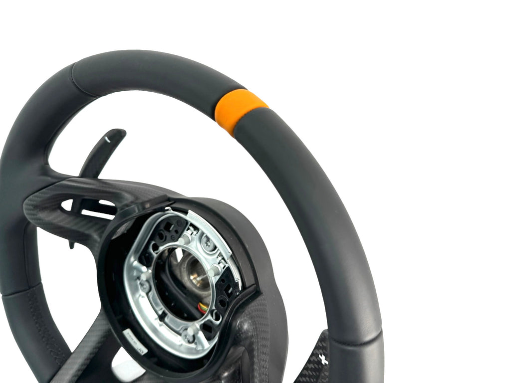 MCLAREN 570S MSO LEATHER/ CARBON STEERING WHEEL WITH ORANGE TOP BAND 13NA221CP-13055SW