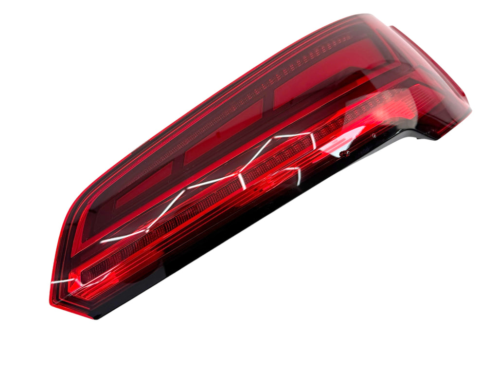 AUDI Q5 FULL LED TAIL LAMP RH 80A945076B