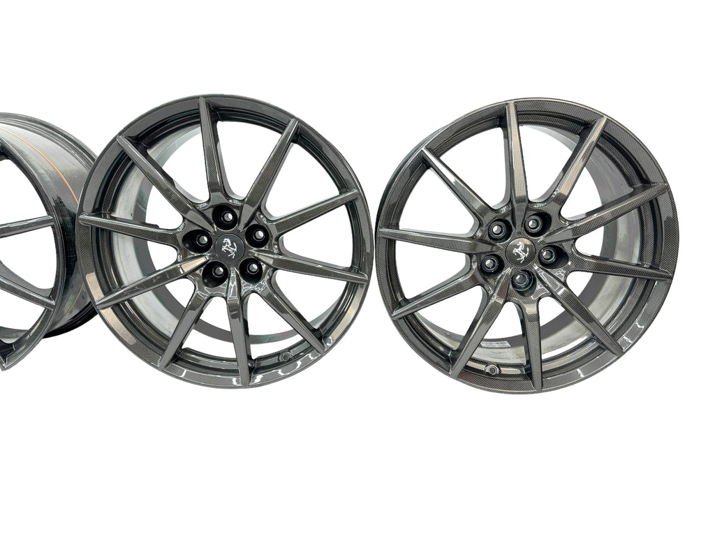 FERRARI 488 PISTA/ F8 CARBON ALLOY WHEELS SET RIMS ONLY 70004445 (EX DEMO)