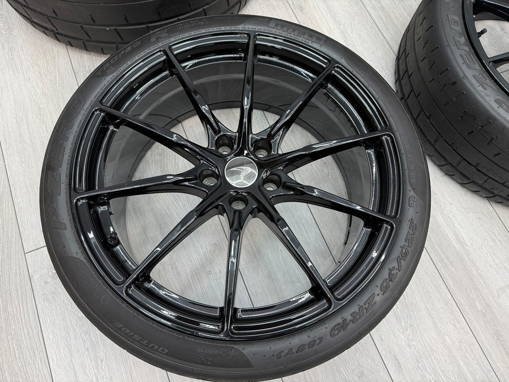 MCLAREN 600LT SUPER SPORT 10 SPOKE MSO WHEELS WITH TROFEO R TYRES