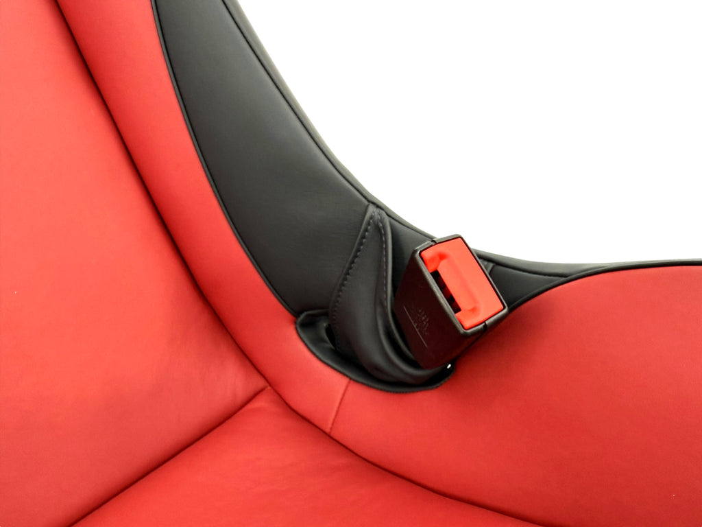 MCLAREN ARTURA MSO CLUB SPORT SEATS RED LEATHER 16NC493CP