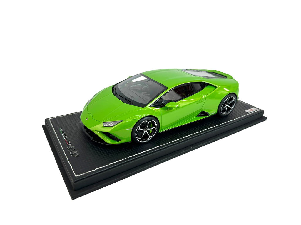 LAMBORGHINI HURACAN EVO RWD 1:18 MODEL CAR (VERDE ITHICA)