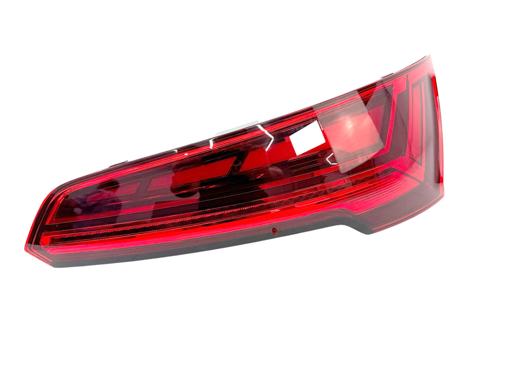 AUDI Q5 FULL LED TAIL LAMP RH 80A945076B