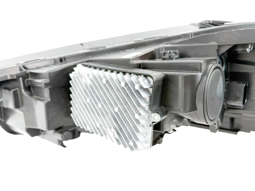 LAMBORGHINI URUS FRONT RIGHT MATRIX HEADLIGHT (USA) 4ML941036E