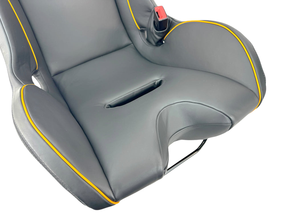 MCLAREN ARTURA MSO CLUB SPORT SEATS BLACK LEATHER/ ORANGE PIPING 16NC493CP