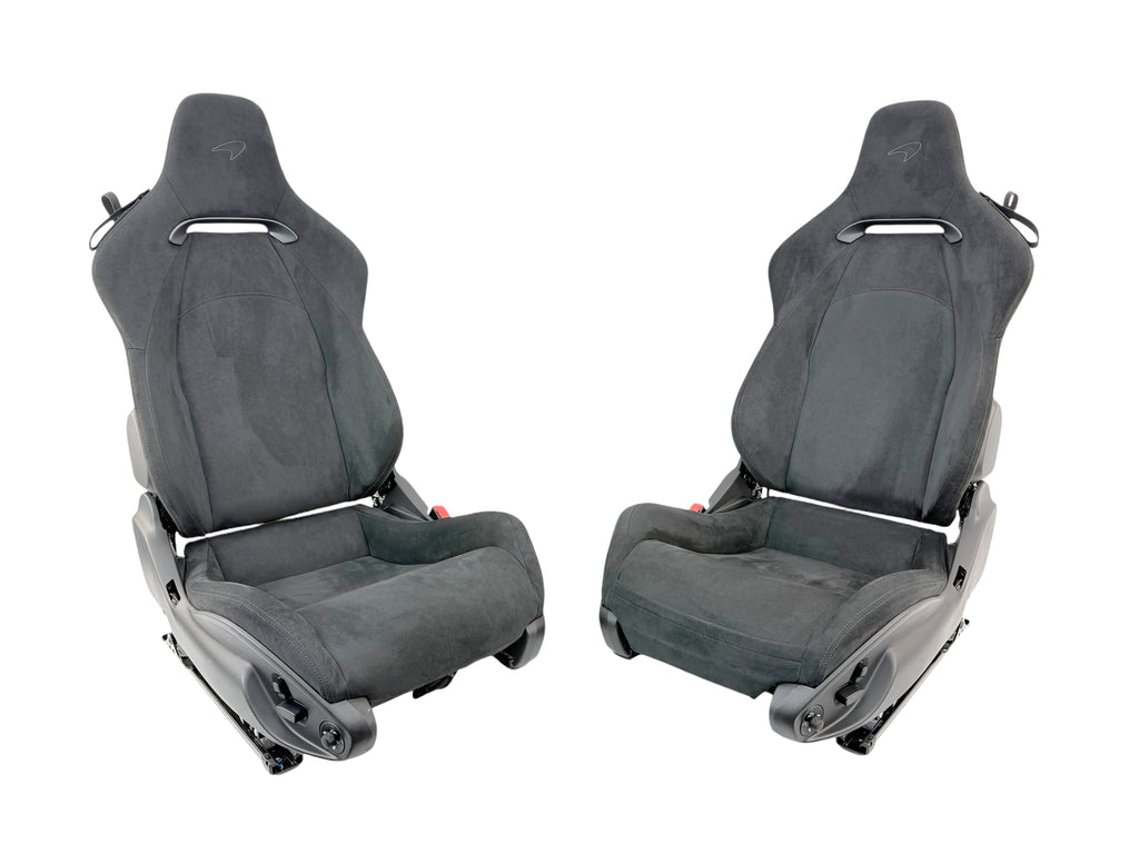 MCLAREN ARTURA COMFORT SEATS BLACK ALCANTARA/ BLACK PIPING 16NC494CP