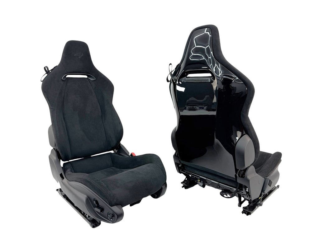 MCLAREN ARTURA COMFORT SEATS BLACK ALCANTARA/ BLACK PIPING 16NC494CP