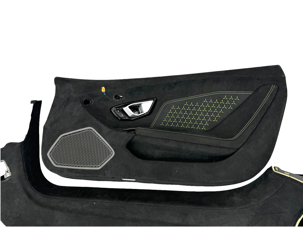 HURACAN PERFORMANTE ALCANTARA INTERIOR KIT - BLACK/ GREEN STITCHING