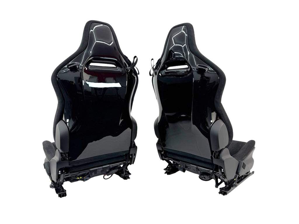 MCLAREN ARTURA COMFORT SEATS BLACK ALCANTARA/ BLACK PIPING 16NC494CP