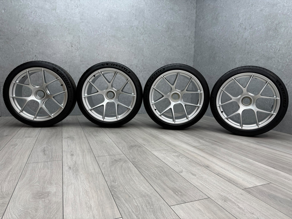 PORSCHE 992 GT3RS 20/21" MAGNESIUM WHEELS SET WITH MICHELIN 4S TYRES