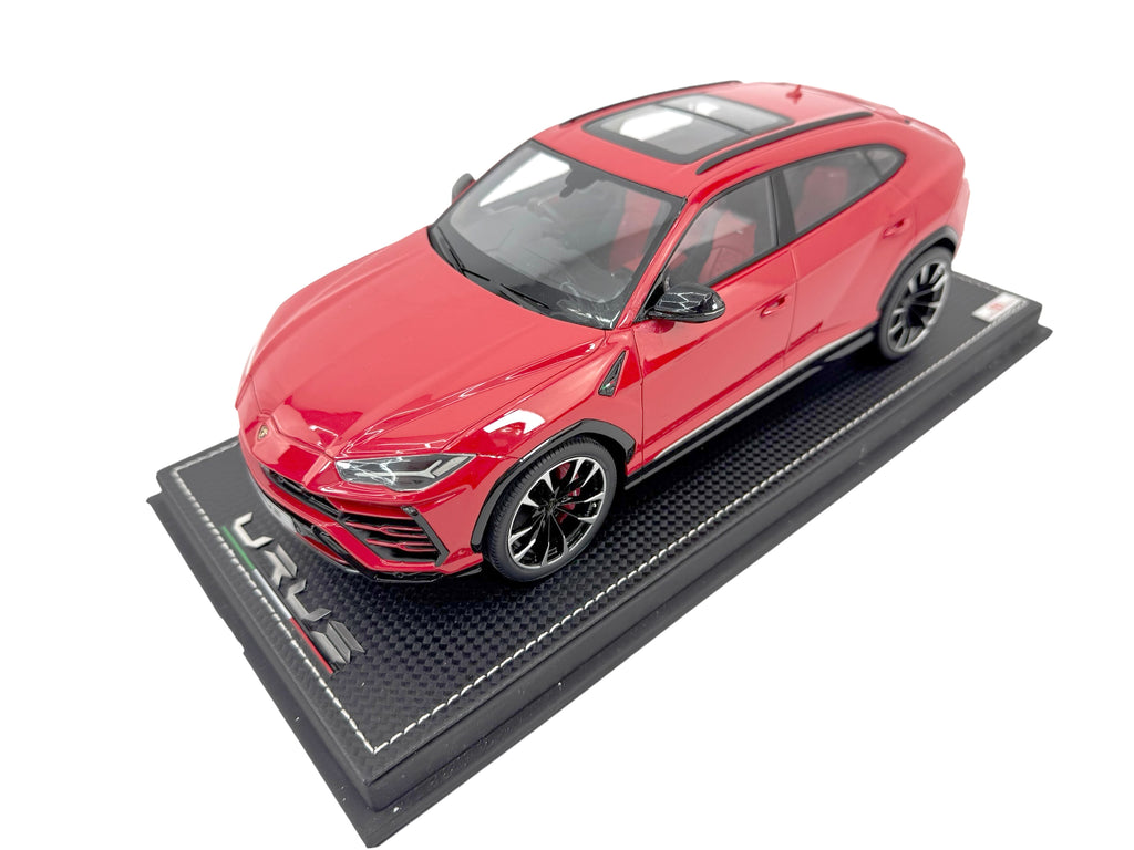 LAMBORGHINI URUS 1:18 MODEL CAR ( ROSSO MARS)