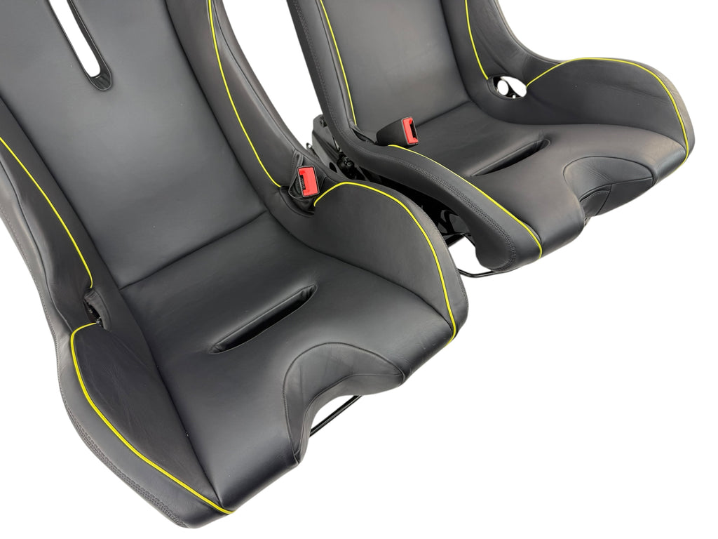 MCLAREN ARTURA MSO CLUB SPORT SEATS BLACK LEATHER/ YELLOW PIPING 16NC494CP