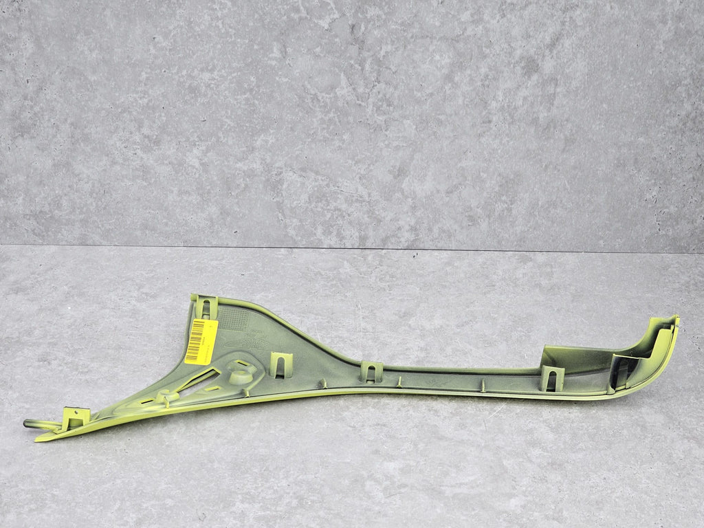 ASTON MARTIN VANTAGE CENTRE CONSOLE TRIM RH LY63-045N04