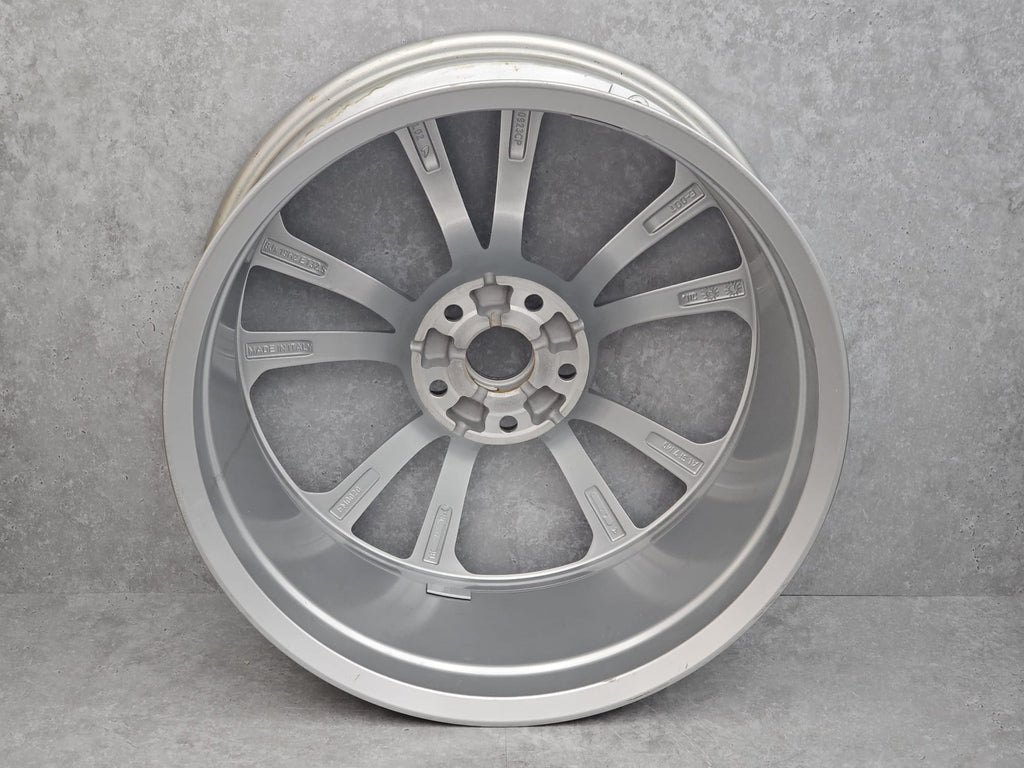 MCLAREN 570S FRONT WHEEL - 10 SPOKE SILVER 8Jx19H2 ET32.5 13B0923CP