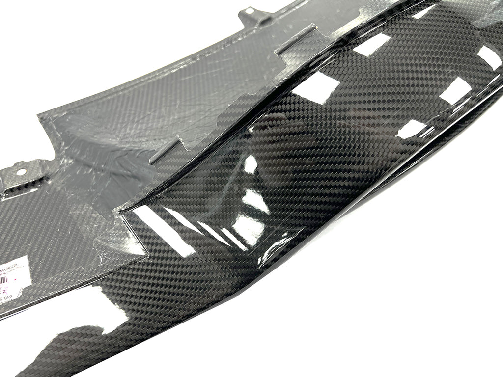 PORSCHE 918 SPYDER CARBON FRONT SPLITTER 91850552501