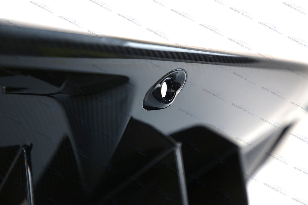 LAMBORGHINI AVENTADOR SVJ CARBON FIBRE REAR DIFFUSER WITH PARKING SENSORS