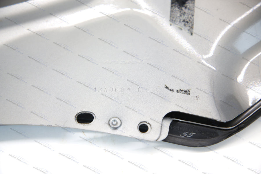 MCLAREN P13 FRONT FENDER LH - SILVER 13A0681CP - S