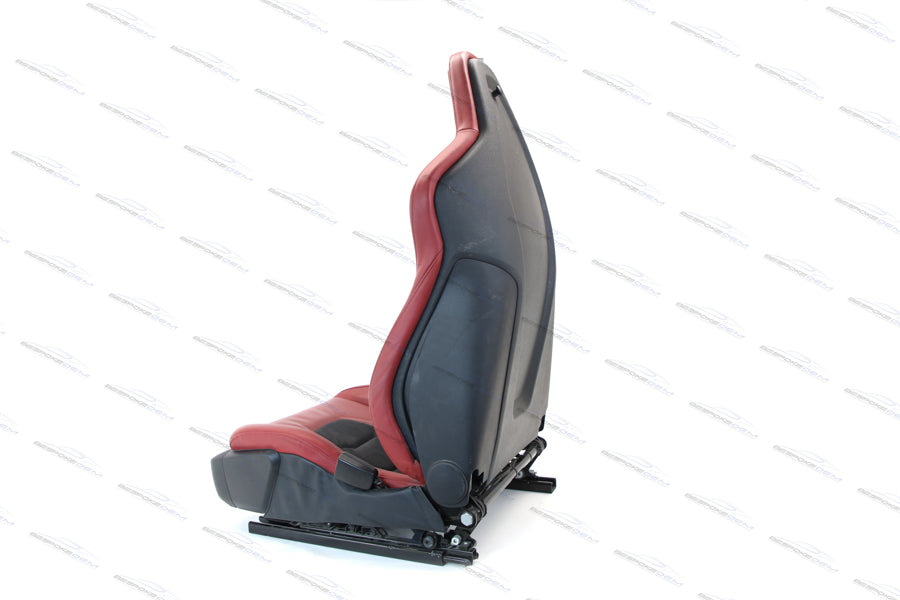 MCLAREN 675LT BLACK/ RED COMFORT MANUAL DRIVER SEAT